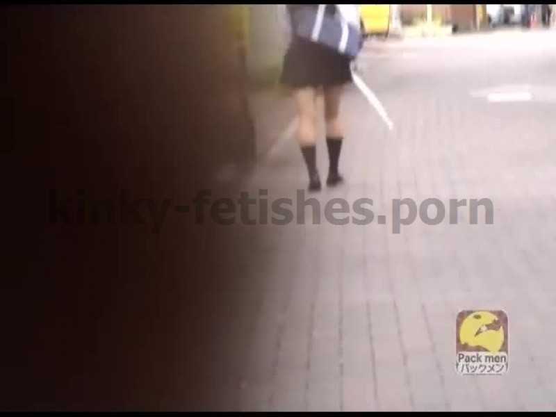 Porn online PM060 | Outdoor voyeurism! Schoolgirls caught peeing or pooping. javfetish